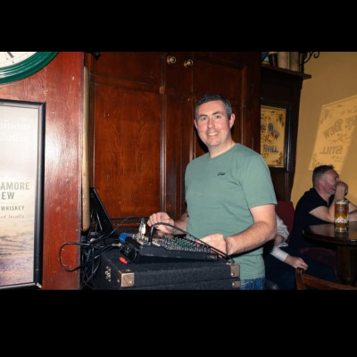 Dj Andy Meares - DJs 